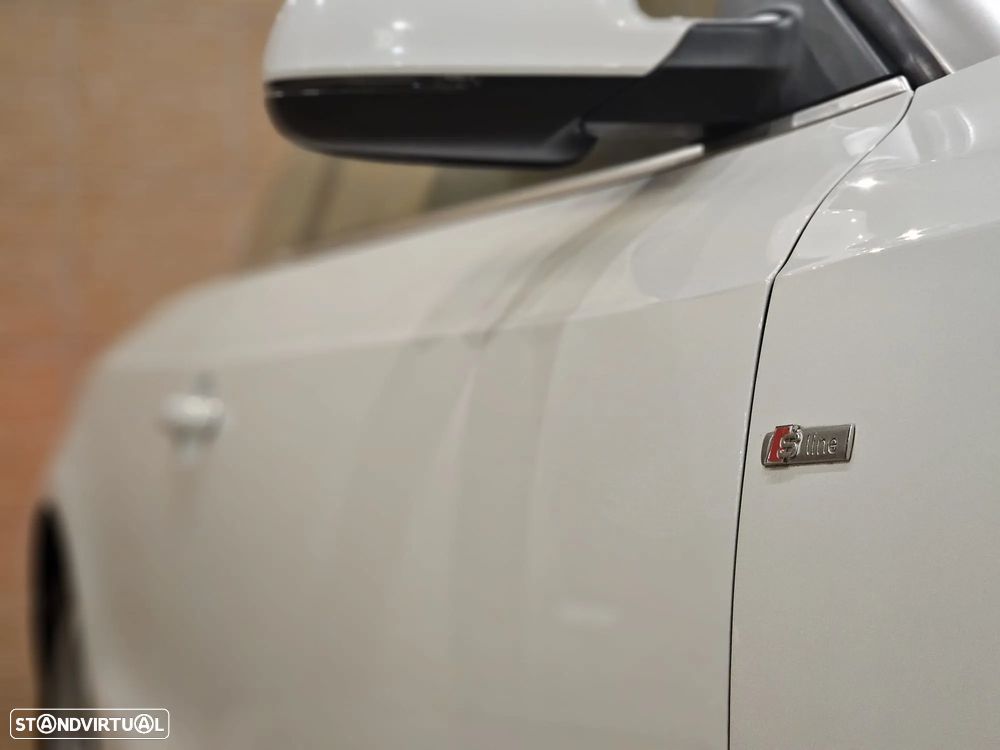 Audi A5 Cabrio 2.0 TDi quattro S-line - 13