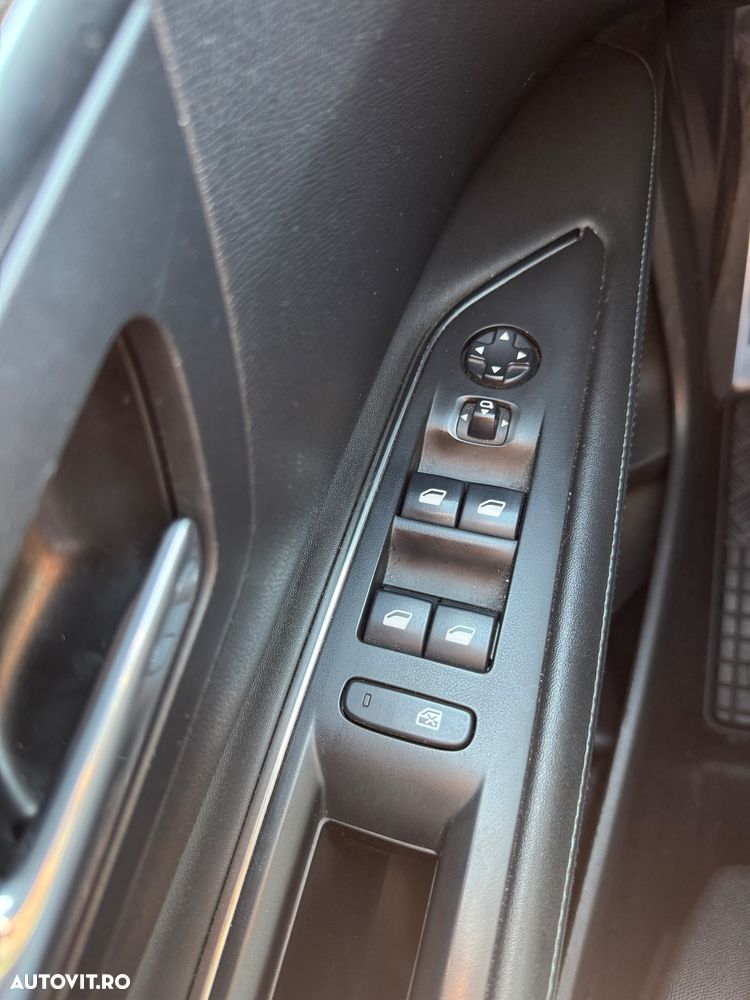 Peugeot 3008 1.5 BlueHDI 130 S&S EAT8 Allure - 15