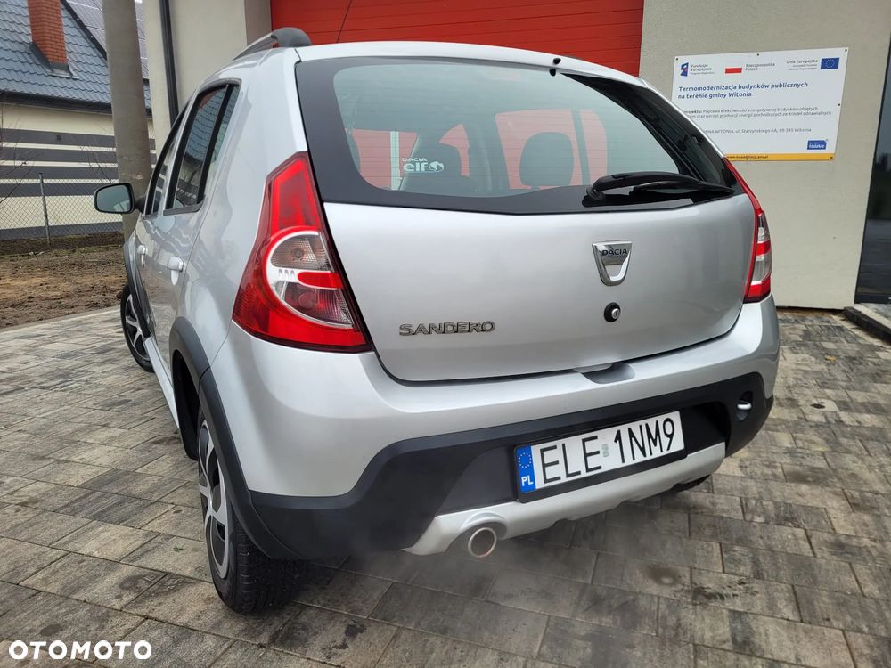 Dacia Sandero Stepway2 1.6 - 13
