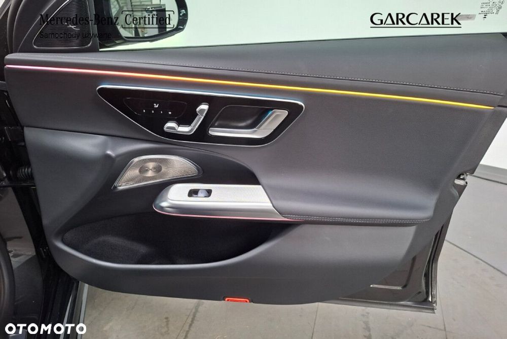 Mercedes-Benz Klasa E - 24