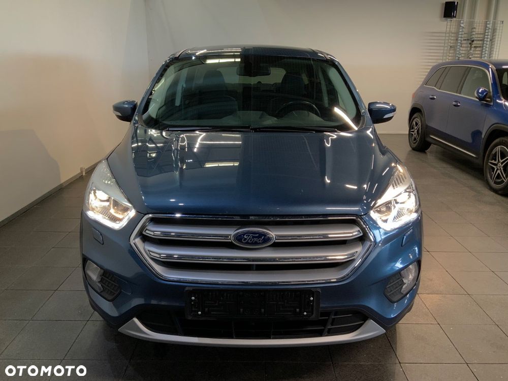 Ford Kuga 2.0 TDCi 2x4 Titanium - 3