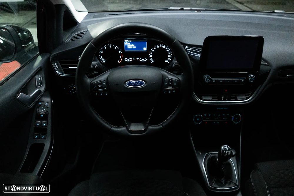 Ford Fiesta 1.0 EcoBoost S&S TITANIUM - 11