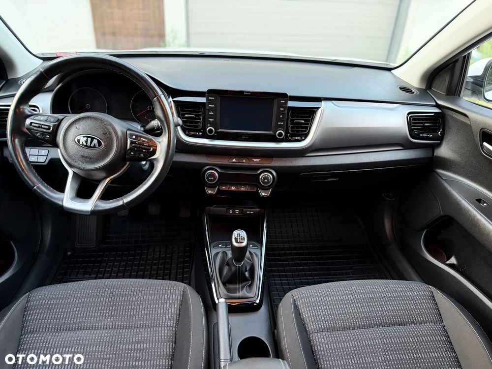 Kia Stonic 1.4 L - 13