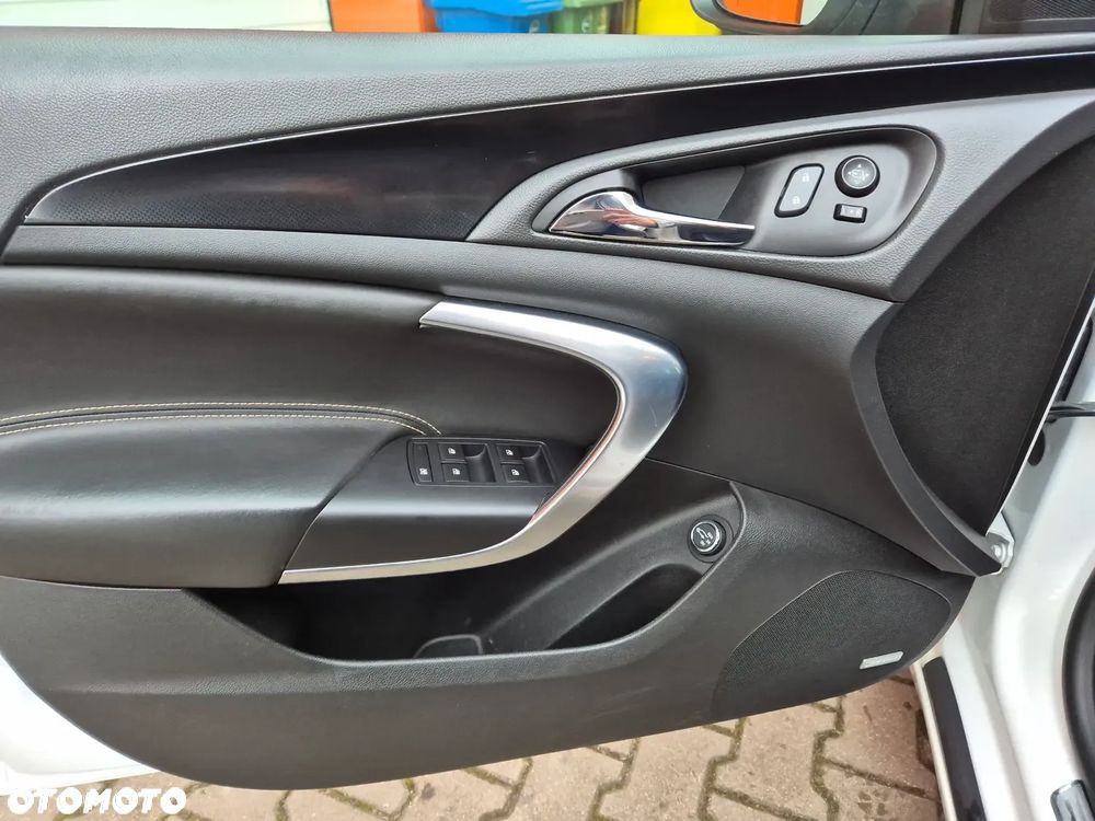 Opel Insignia 2.0 SIDI Turbo 4x4 Innovation - 21