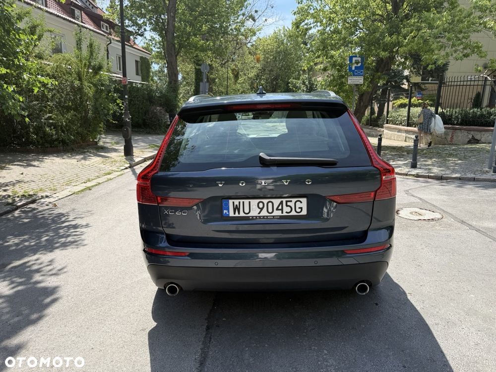Volvo XC 60 D4 AWD Momentum - 4