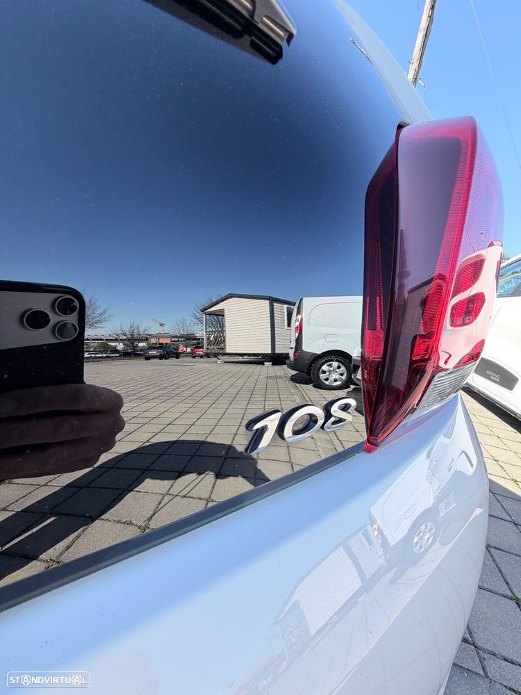 Peugeot 108 1.2 PureTech Roland Garros - 29