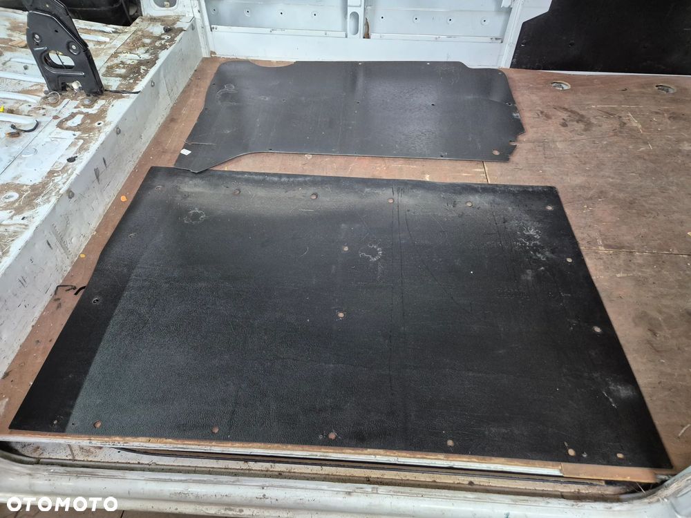 WYBITKA PAKI ZABUDOWA MAXI L3 MASTER III MOVANO B  NV400 2.3 10r.+ - 4