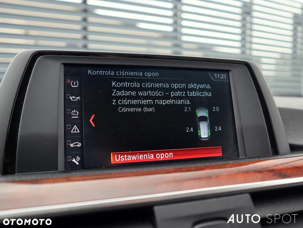 BMW Seria 3 320d xDrive Advantage - 29