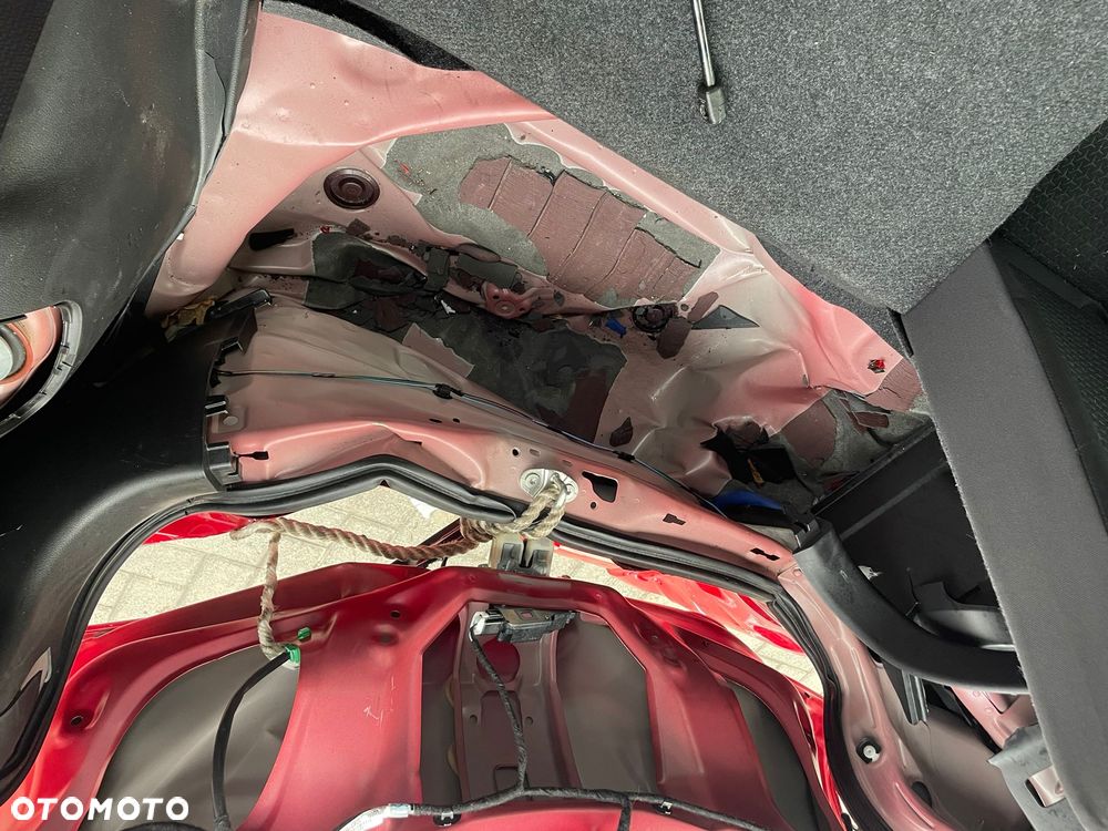 Suzuki Swift 1.2 SHVS Premium Plus - 11