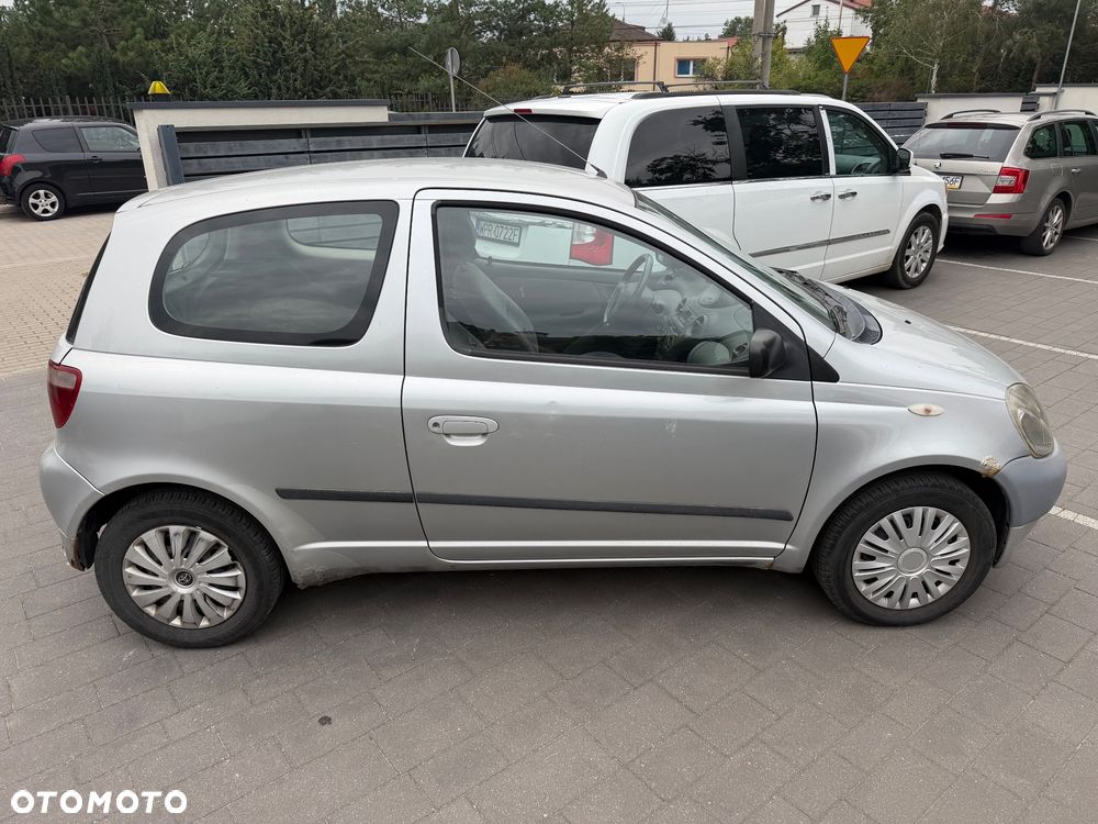 Toyota Yaris - 2