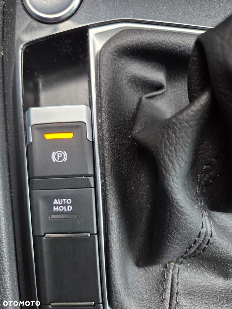 Volkswagen Tiguan 2.0 TDI SCR Elegance DSG - 22