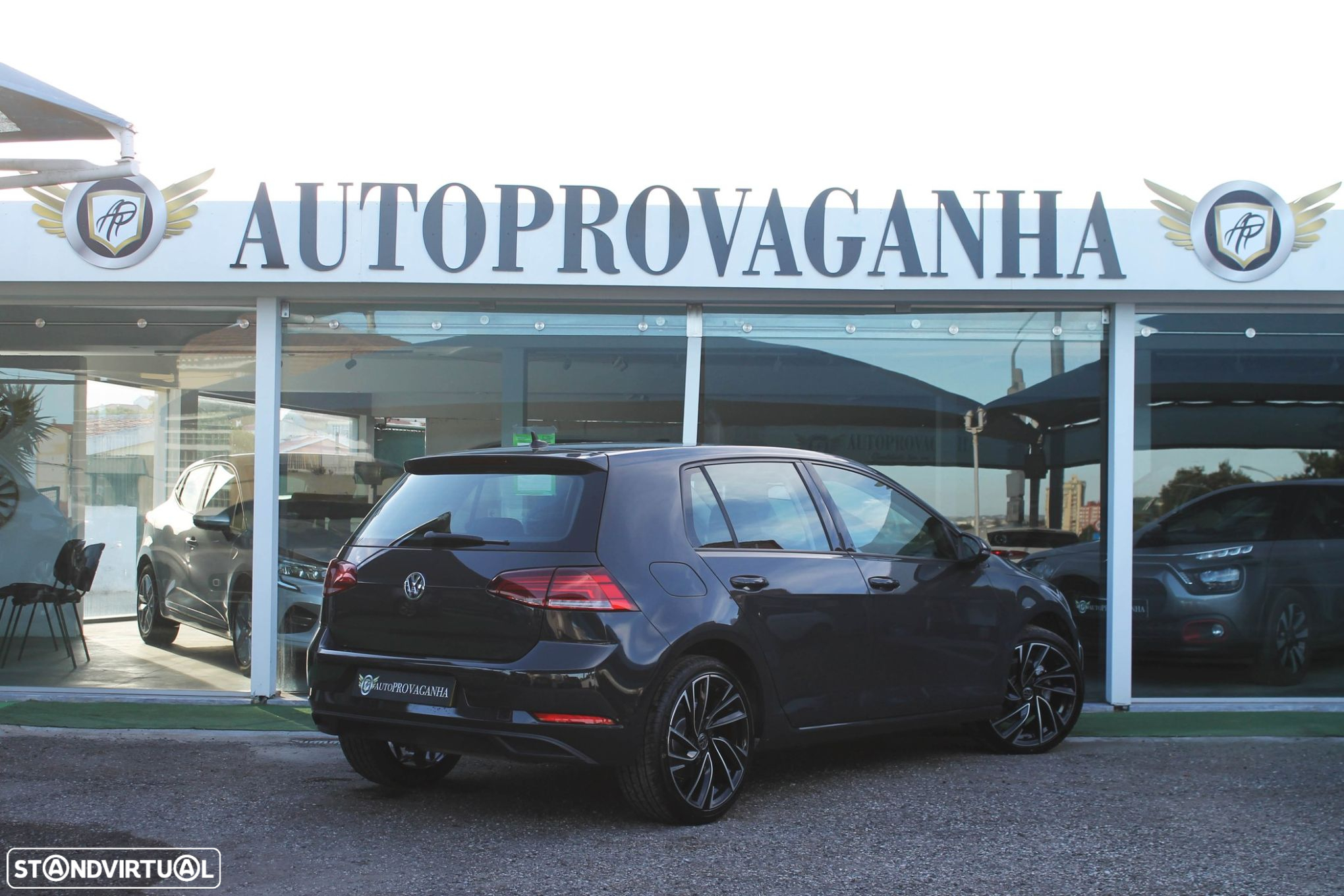 VW Golf - 23