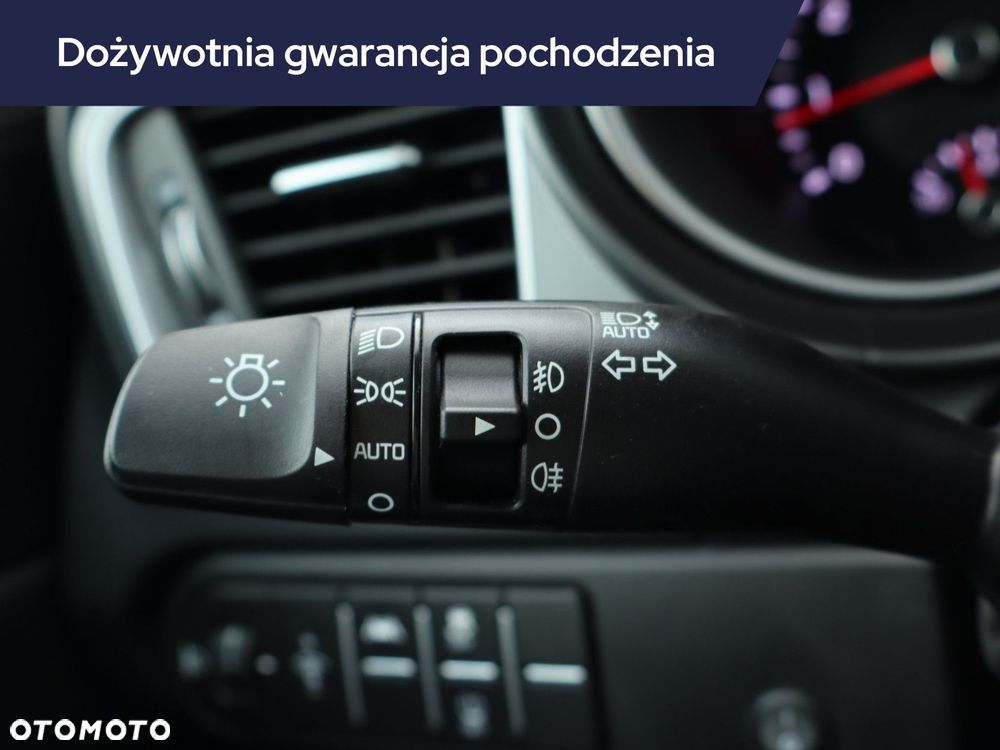 Kia Ceed - 21