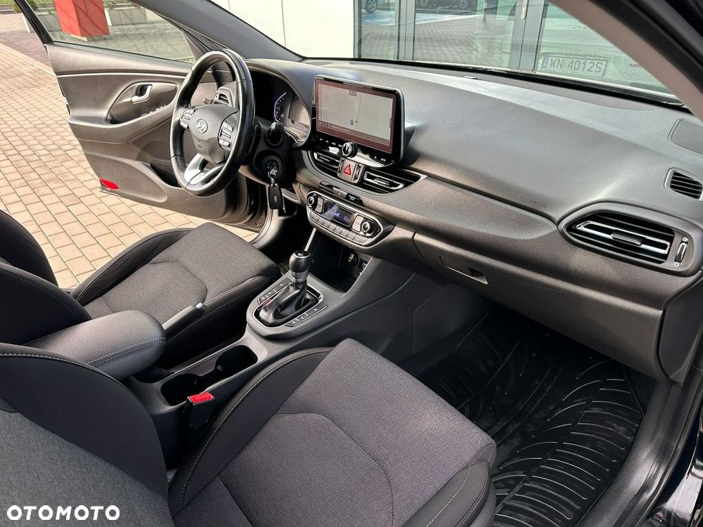 Hyundai i30 1.6 D Comfort DCT - 17