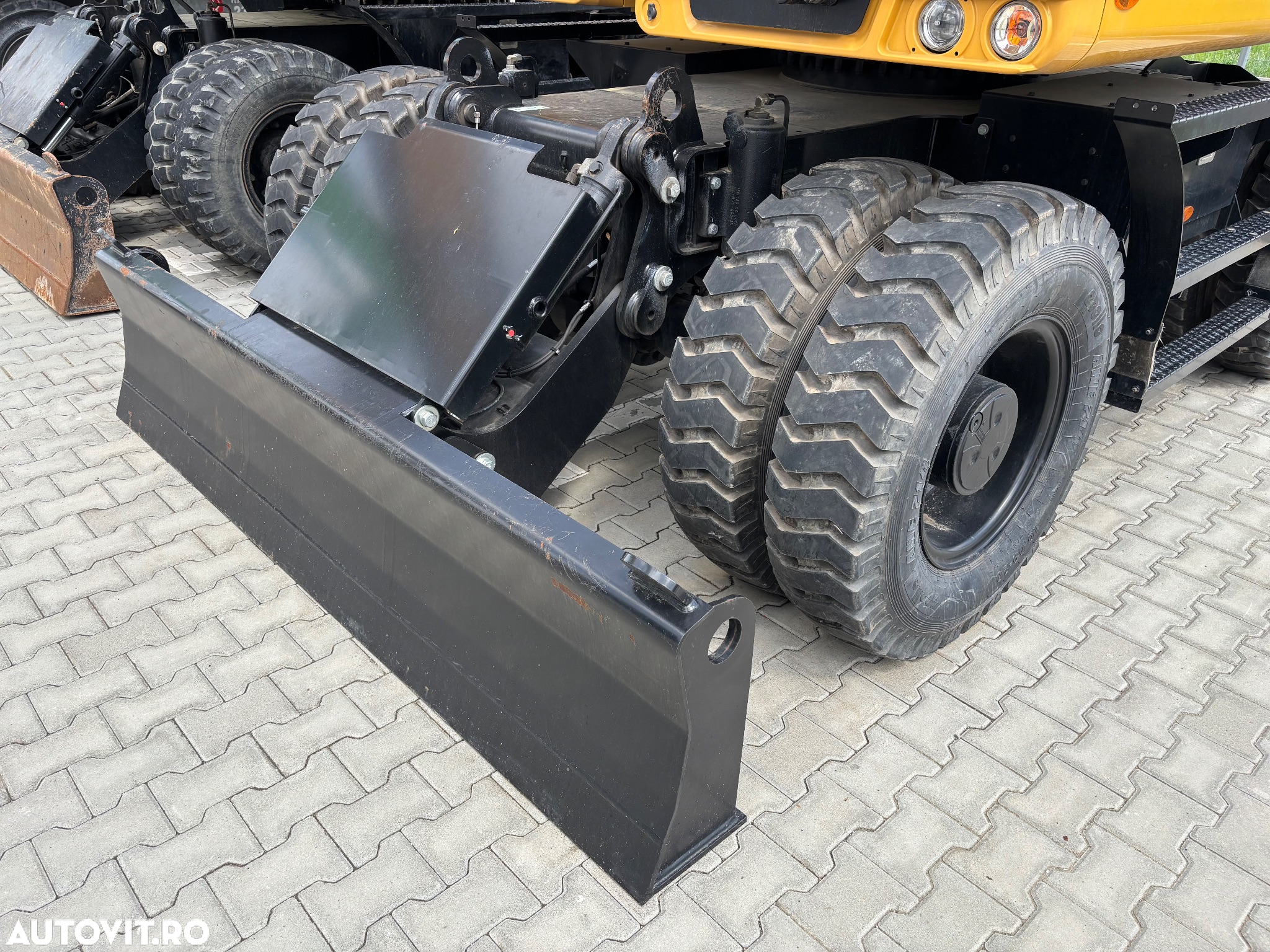 Cat M314, an 2023, utilaj nou/nefolosit, echipat cu sistem de ghidare 3D Trimble din fabrica - 16