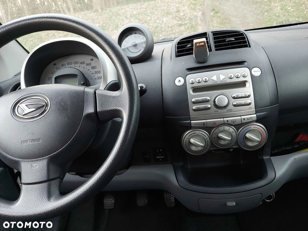 Daihatsu Sirion 1.3 - 4