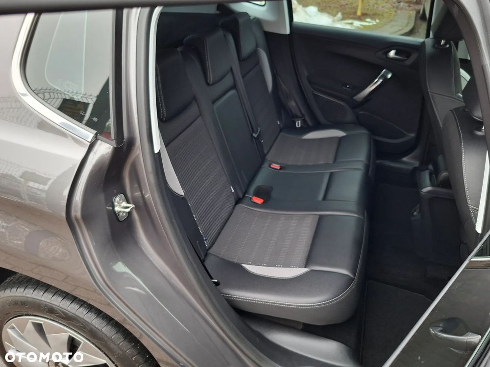 Peugeot 2008 PureTech 110 Stop&Start Allure - 24