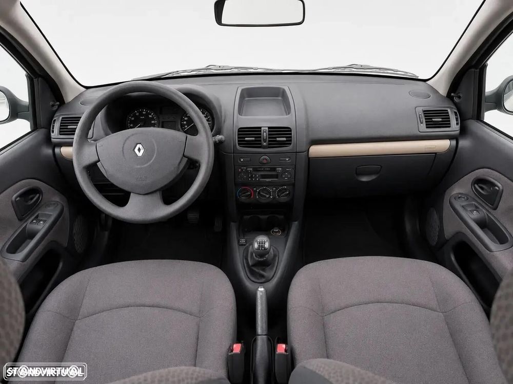 Renault Clio 1.2 Expression - 12