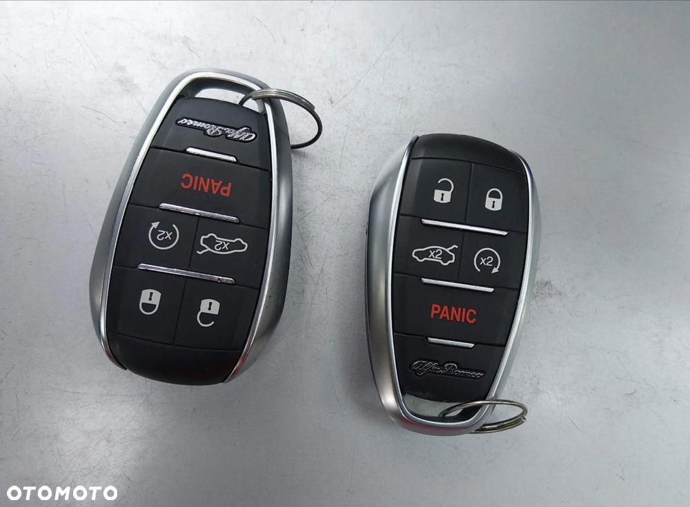 Alfa Romeo Giulia 2.0 Turbo 16V AT8 Veloce Ti - 12