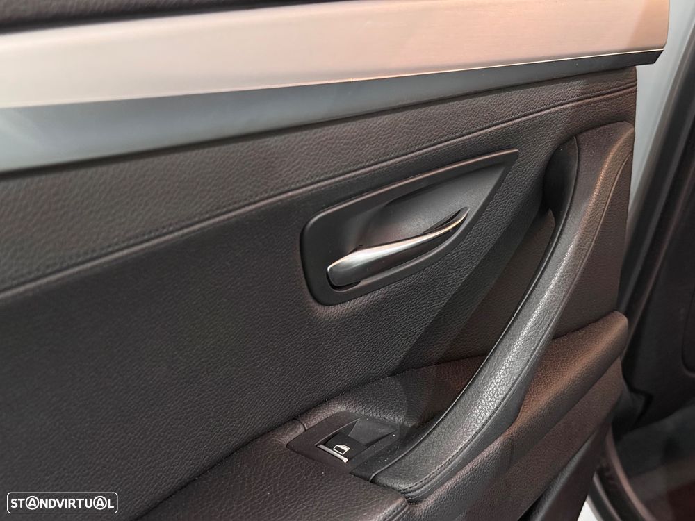 BMW 525 d Line Luxury Auto - 23