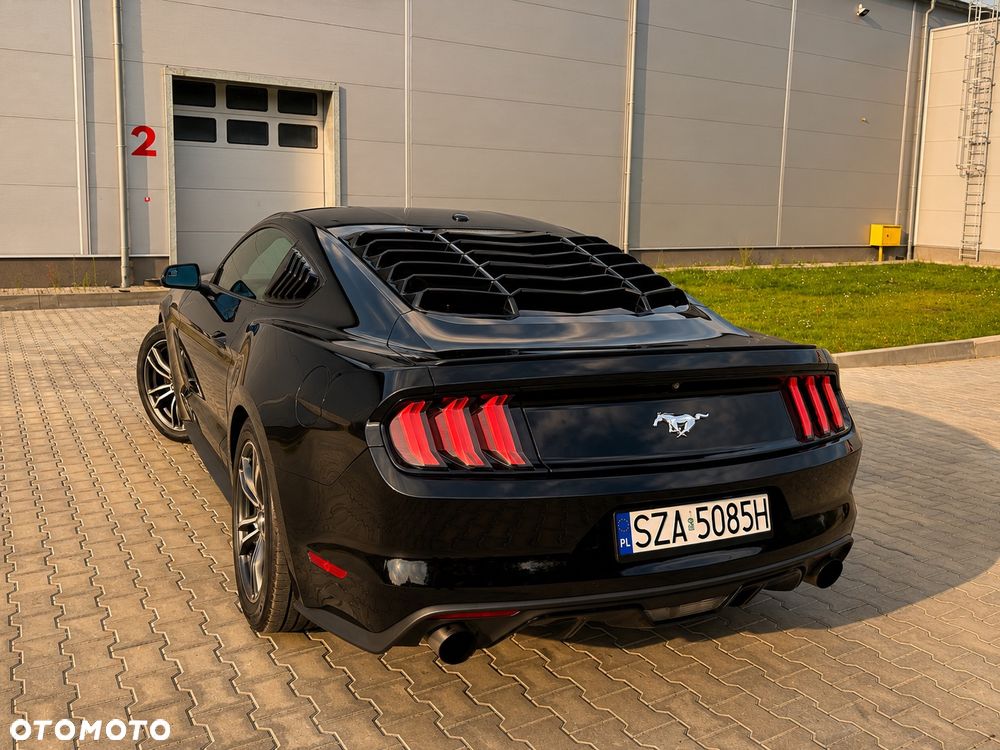 Ford Mustang - 9