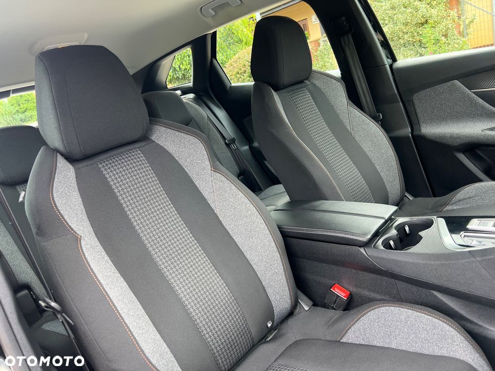 Peugeot 3008 1.5 BlueHDi Active Pack S&S EAT8 - 12