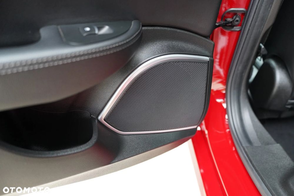 Alfa Romeo Giulia 2.0 Turbo 16V AT8-Q4 Ti - 37