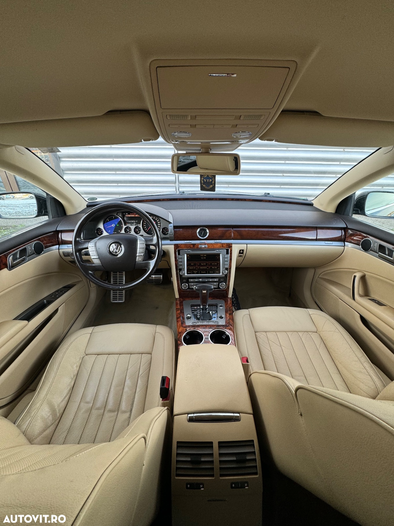 Volkswagen Phaeton - 2
