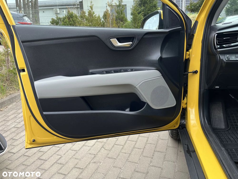 Kia Stonic 1.0 T-GDI L - 10