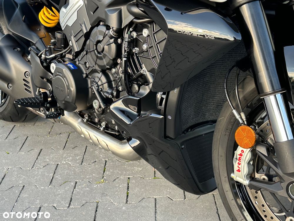 Ducati Diavel - 17