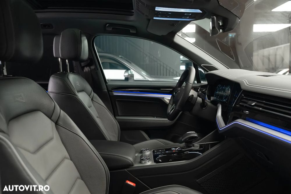 Volkswagen Touareg V6 TDI 4MOTION R-Line - 32