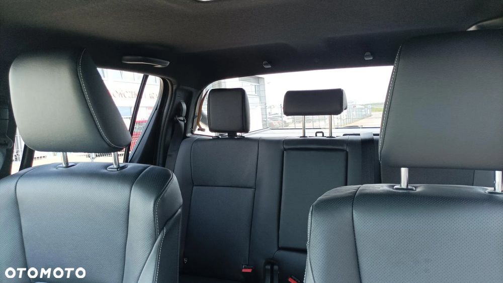 Toyota Hilux 2.8 D-4D Double Cab Invincible 4x4 - 28
