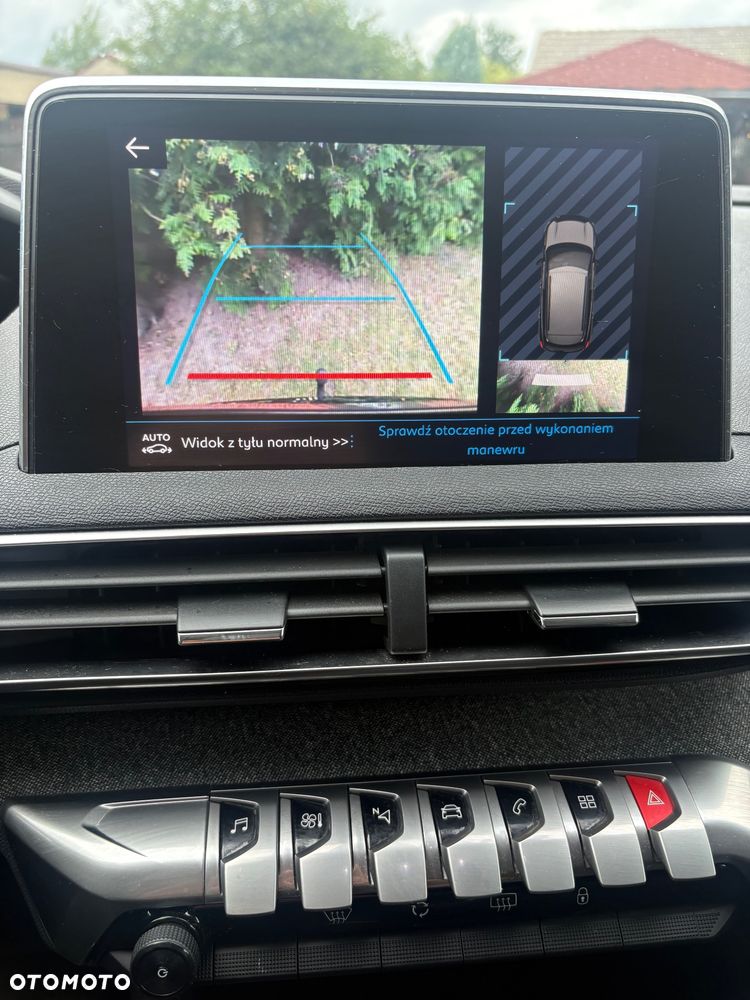 Peugeot 3008 PureTech 130 Stop & Start GPF Allure Business-Paket - 32