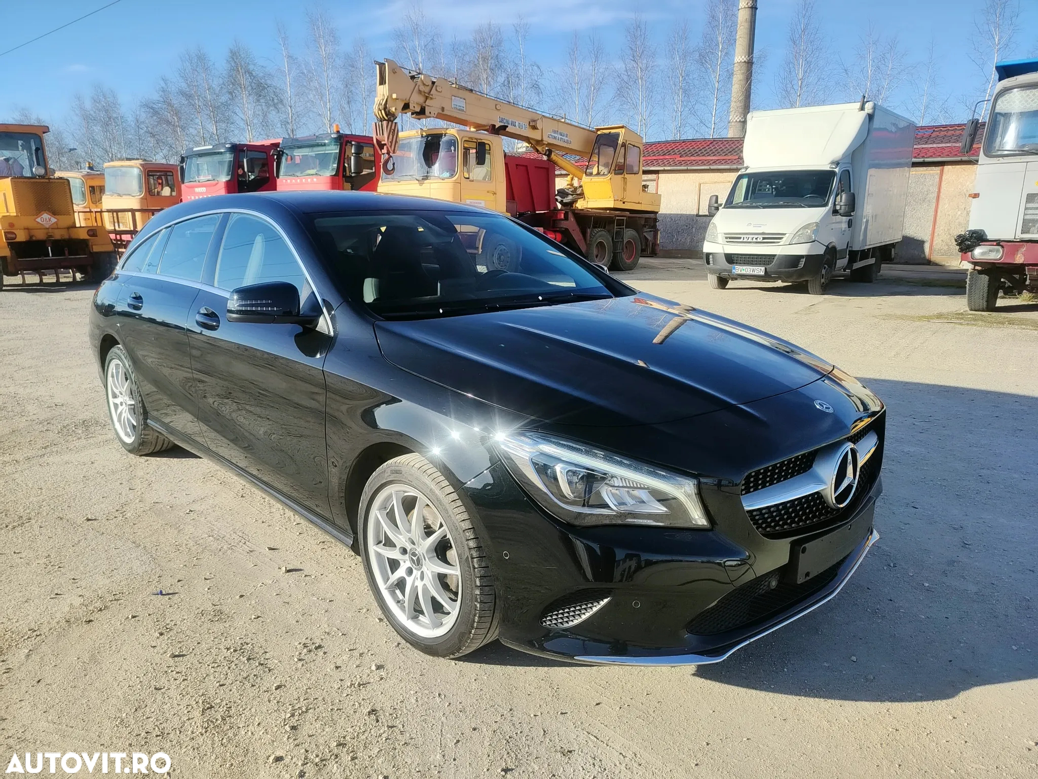 Mercedes-Benz CLA Shooting Brake 180 7G-DCT - 3