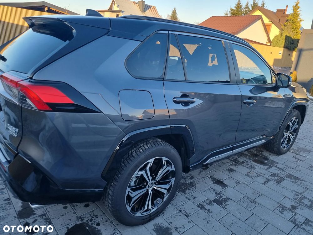 Toyota RAV4 - 4