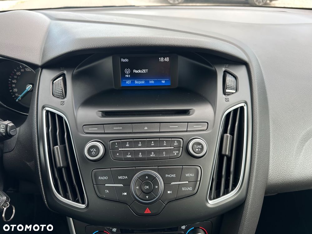 Ford Focus 1.0 EcoBoost Start-Stopp-System COOL&CONNECT DESIGN - 24