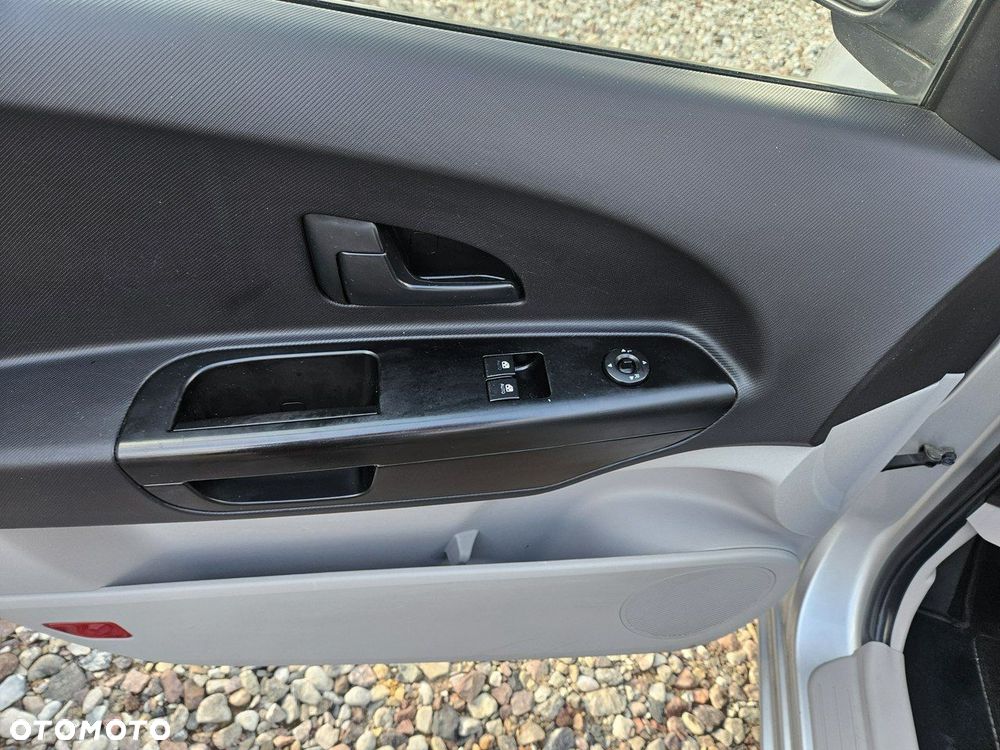 Kia Ceed - 16