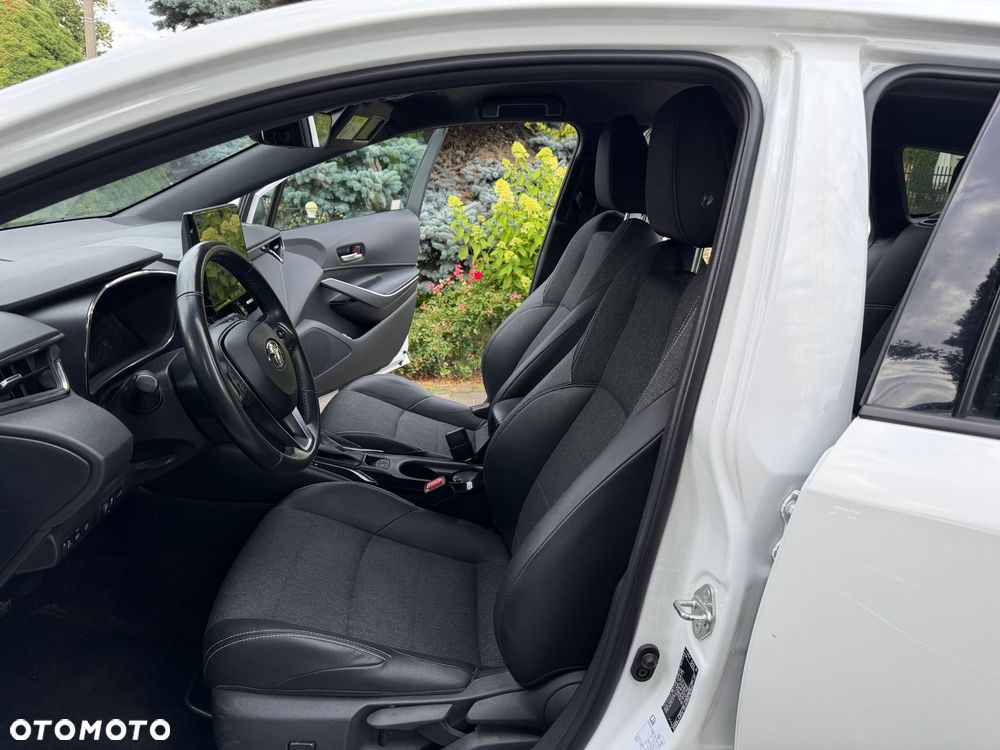 Toyota Corolla 1.8 Hybrid Executive - 26