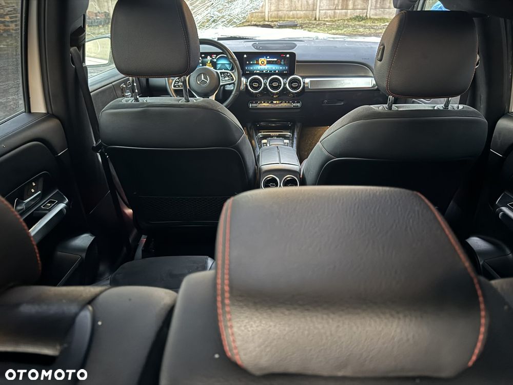 Mercedes-Benz GLB 250 4-Matic 8G-DCT - 11