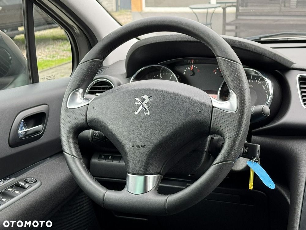 Peugeot 3008 - 25