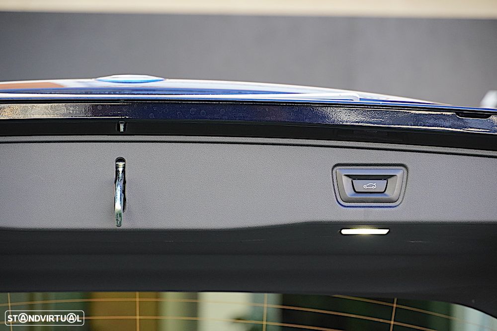 BMW 530 e Pack Desportivo M - 22