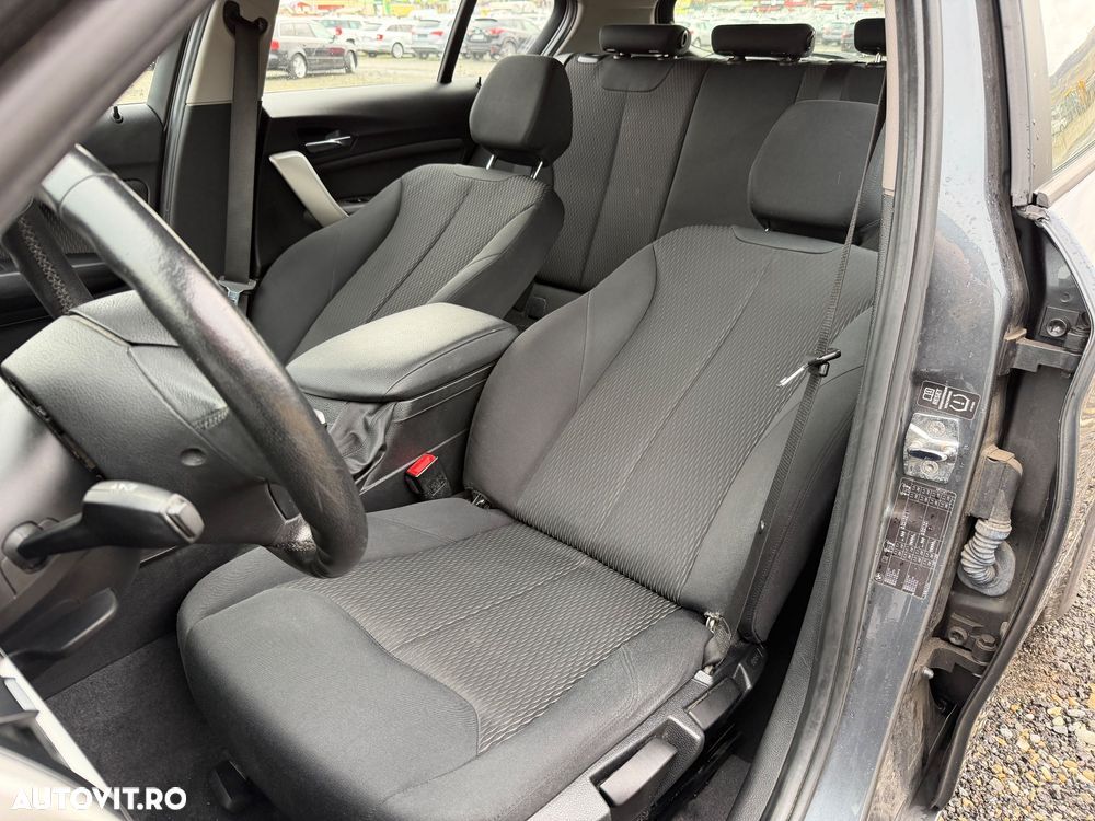 BMW Seria 1 120d Aut. Urban Line - 30