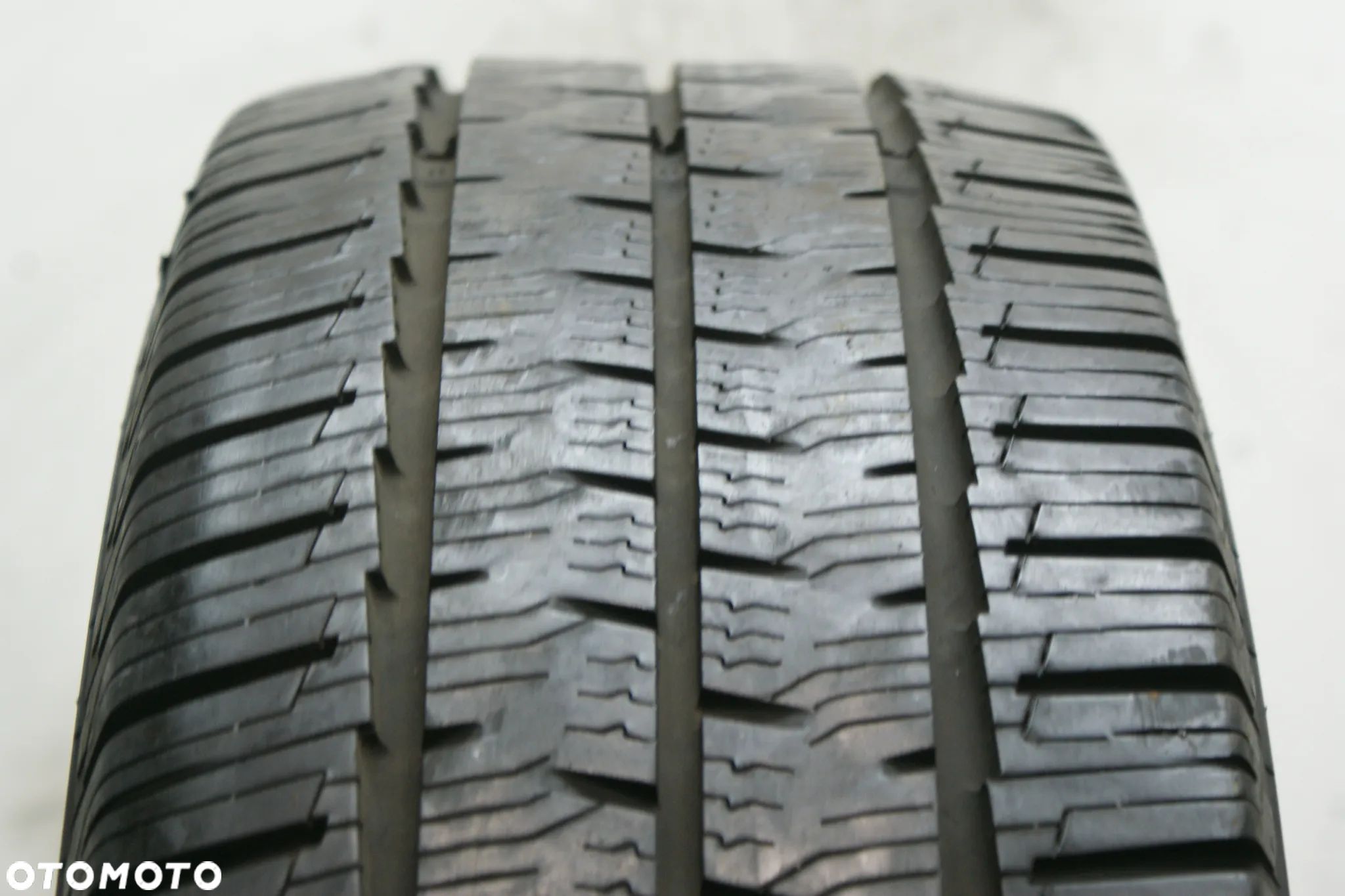 215/70R15C CONTINENTAL VANCONTACT CAMPER  6,1mm 2021r R3405 - 1