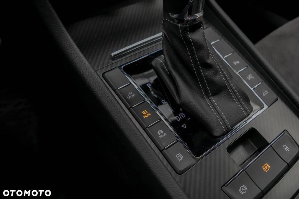 Skoda Superb 1.4 TSI Plug-In Hybrid Sportline DSG - 31