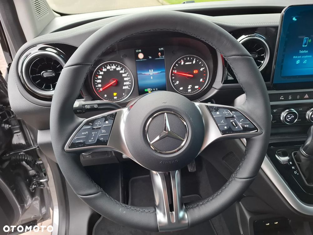 Mercedes-Benz Klasa T 180 d Progressive - 37