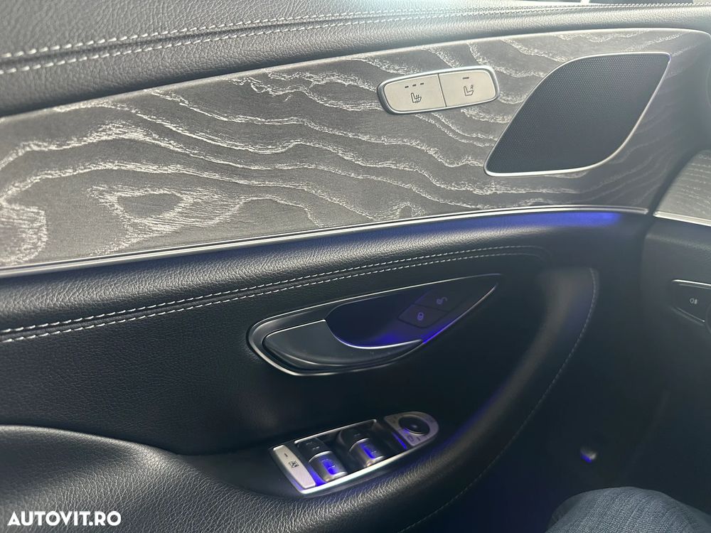 Mercedes-Benz CLS 350 d 4MATIC 9G-TRONIC AMG Line - 34