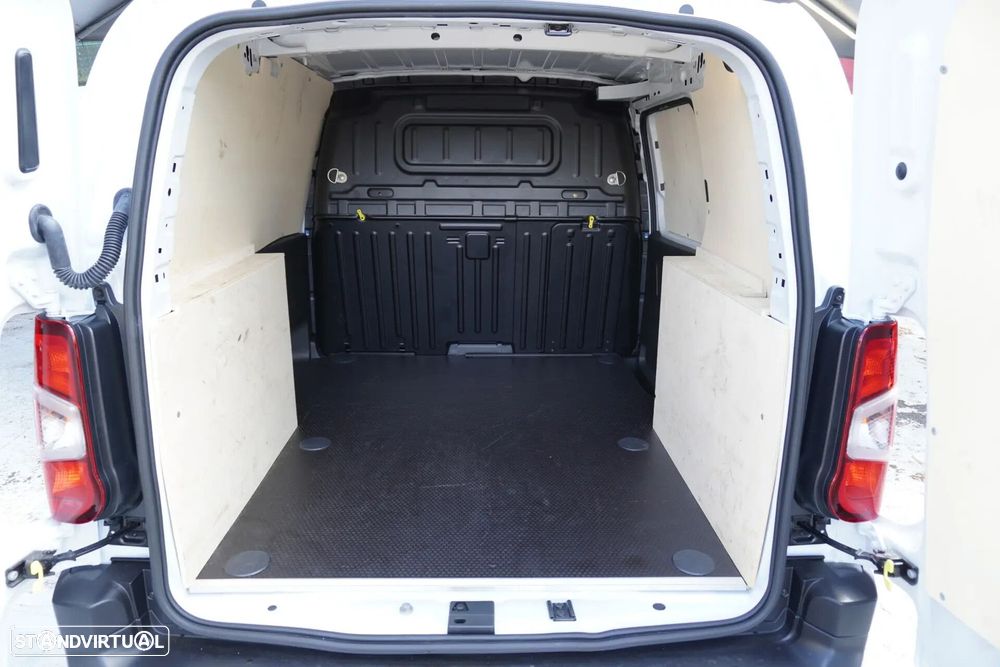 Citroën Berlingo M 130 EAT8 MAX - 22