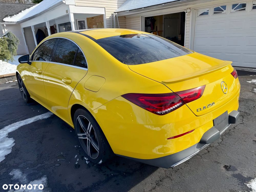 Mercedes-Benz CLA 250 4-Matic AMG Line - 4