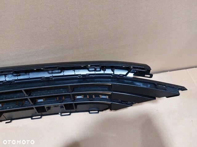 VW TIGUAN II 2 5NA R-LINE 15-20 GRILL KRATKA PRZÓD - 7