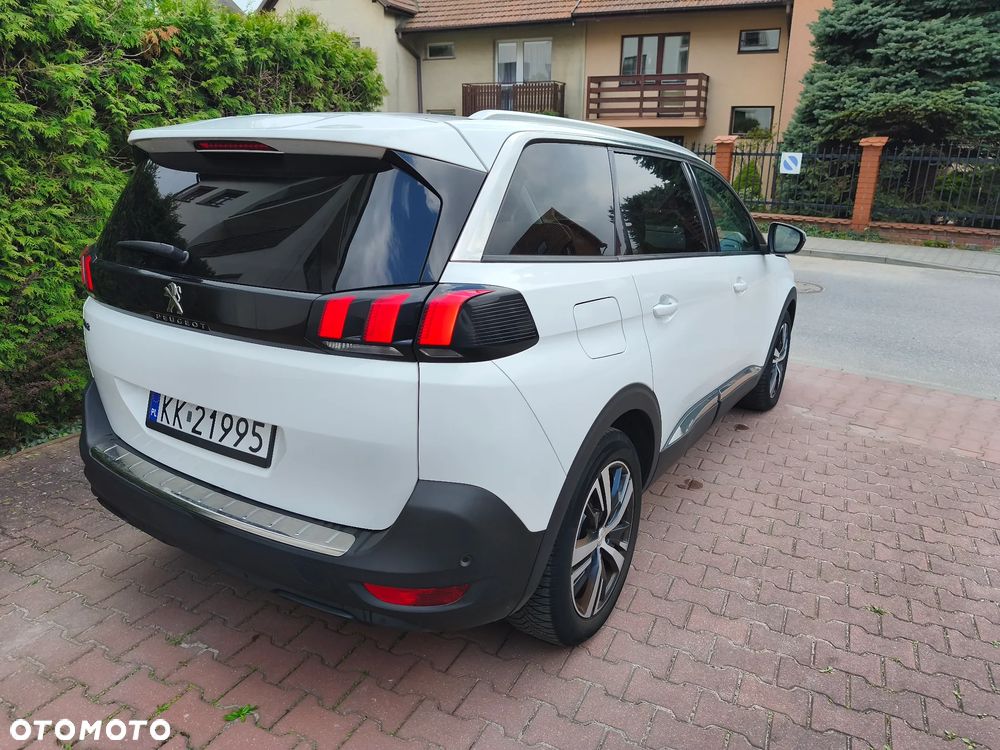 Peugeot 5008 1.5 BlueHDi Allure S&S EAT8 - 17
